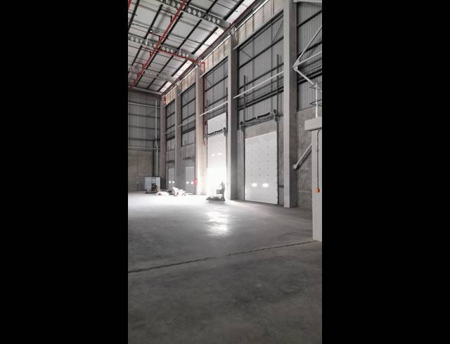 4,788.30M² WAREHOUSE TO LET IN GLEN ANIL